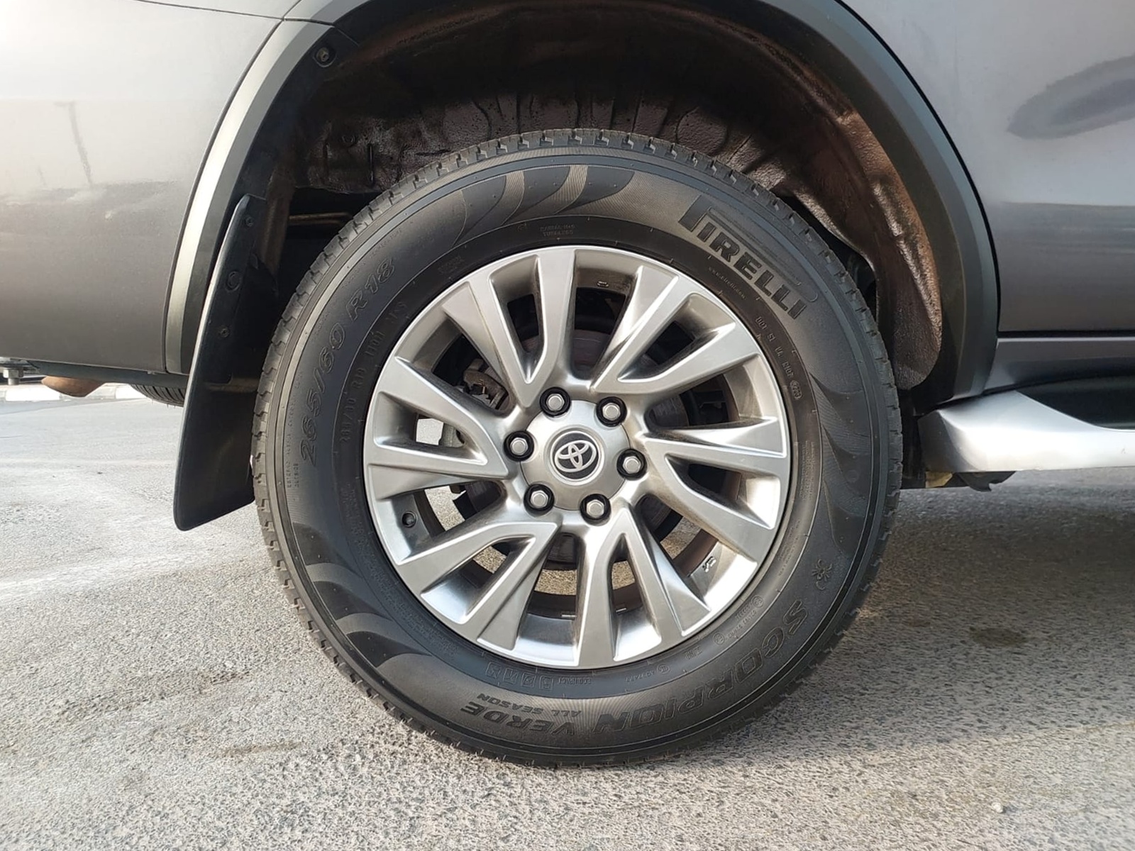 Toyota FORTUNER 2020